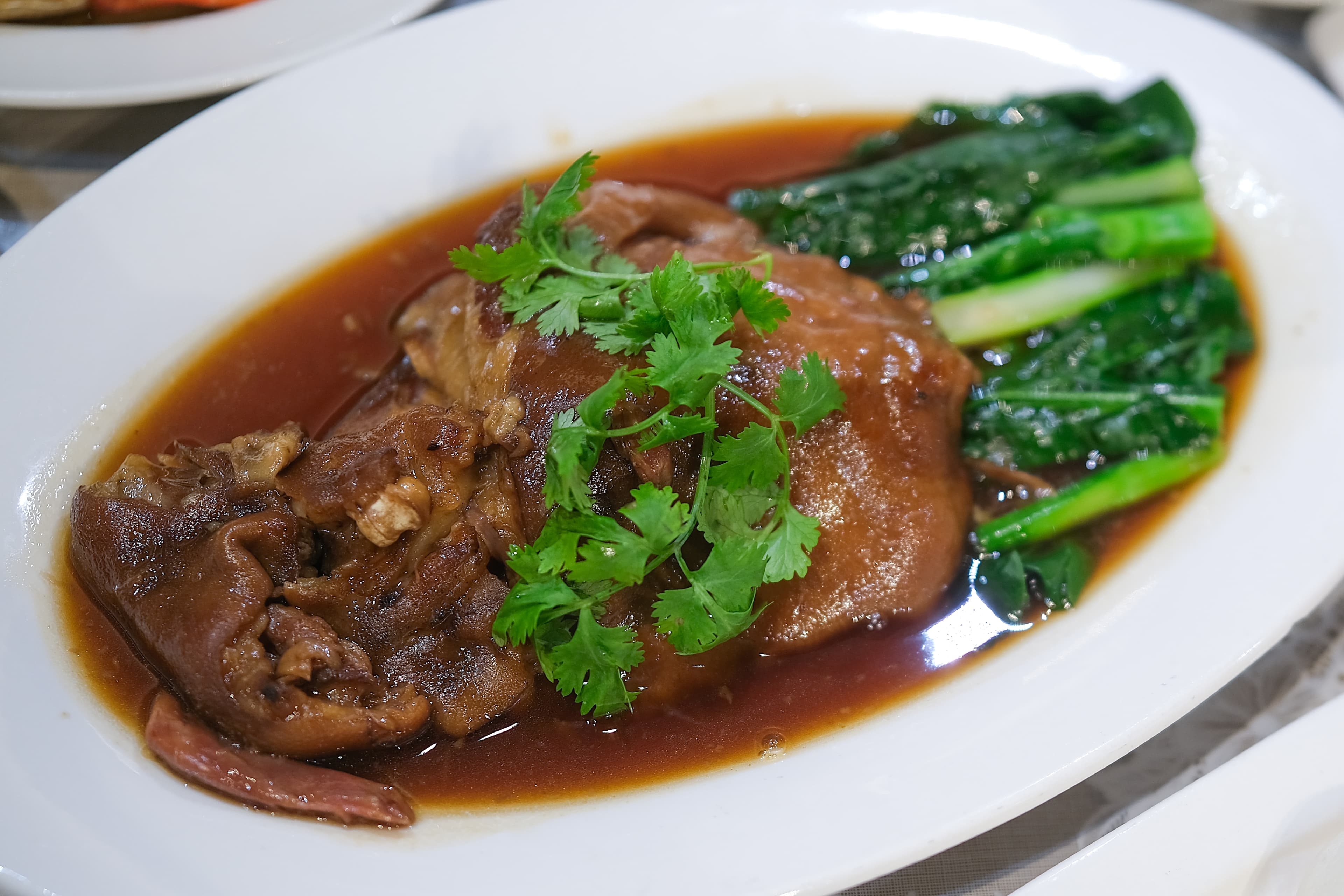 Thai restaurant atmosphere